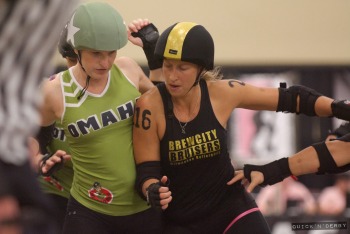 Omaha Rollergirls vs Brewcity Bruisers at the 2014 WFTDA D2 Playoffs in Duluth