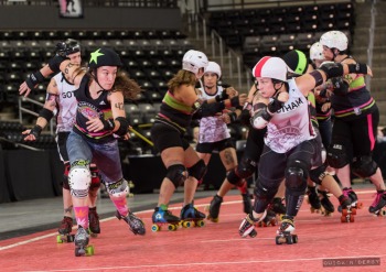 Game 9: Gotham Girls Roller Derby (#1) vs Montreal Roller Derby (#4)